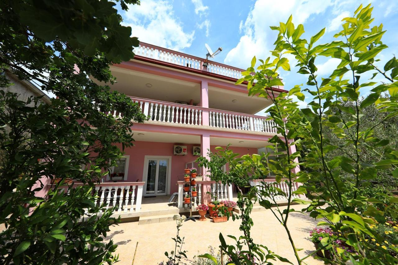 Villa Rajna Starigrad Paklenica Esterno foto